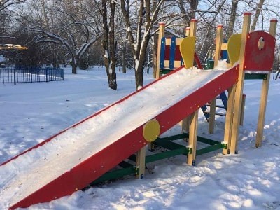 Зимние игровые горки